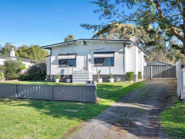 Bespoke Sophistication in Incredible Quiet Setting