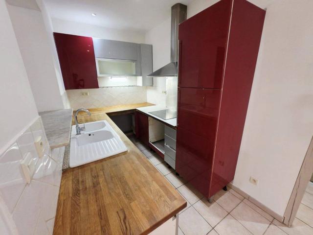 Bessan, plain piede, 70 m2, 2 chambres, jardin, stationnement