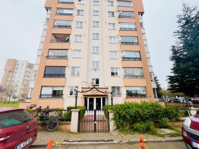 Bess'den Batıkent Mahallesi Ataşehir Sitesinde Satılık 3+1 Daire