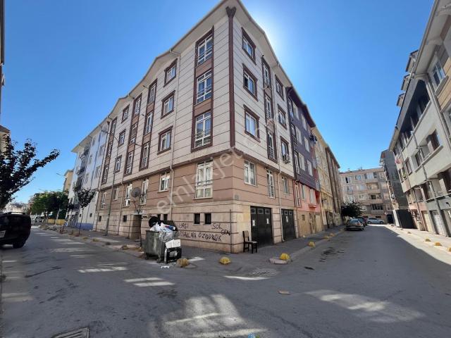 Bess'den Eskibağlar Mahallesi'nde Kiralık 1+1 Daire