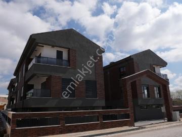 Sazova Mahallesi, Eskişehir, Eskişehir ili, İç Anadolu Bölgesi
