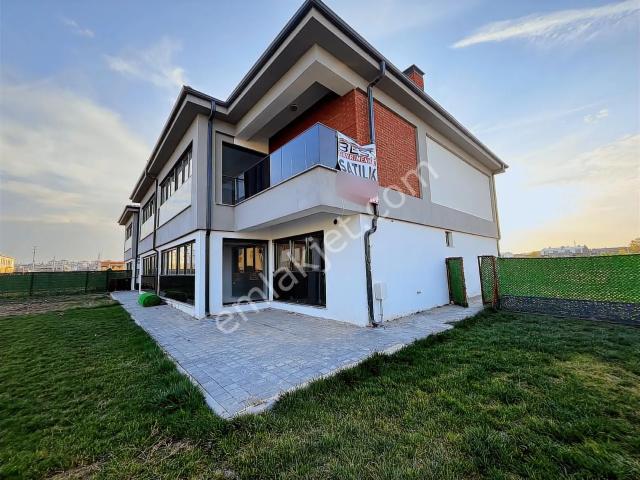 Bess'den 4+1 Villa Zincirlikuyu Mah. a.söğütönü 'nde Özel Yapı