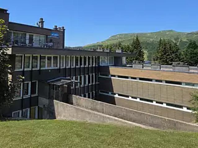 Besse et Saint Anastaise 63610 Achat / Vente appartement 4 pièces t4 parking