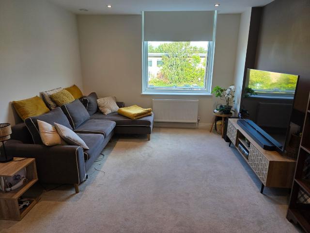 Bessemer Road, Welwyn Garden City AL7, 1 bed flat to rent, £1,200 pcm | PrimeLocation