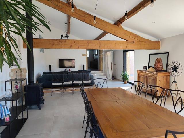 Bessenay, très bel appartement avec terrasse