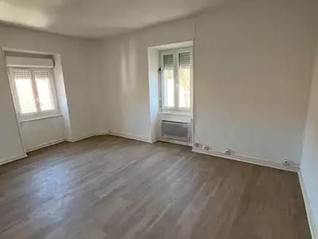 Bessèges 30160 Location appartement 3 pièces t3 au dernier étage
