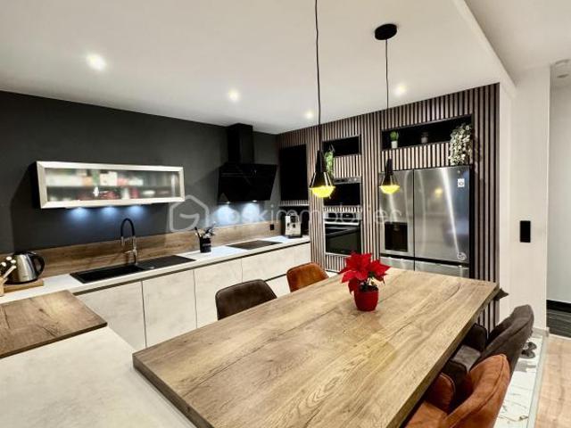? BETTING / ? SPÉCIAL INVESTISSEURS / Appartement 121 m² loué / prestations haut de gamme / Proche frontière allemande