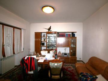 Bettolle vendesi appartamento al piano primo con ingresso in. 5m² Bettolle