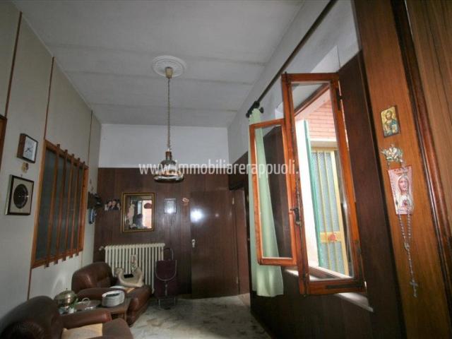 Bettolle vendesi terratetto di mq 247 capotesta al piano ter. 247m² Bettolle