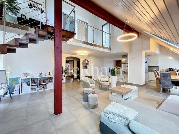 Between countryside and urban proximity, magnificent family penthouse!