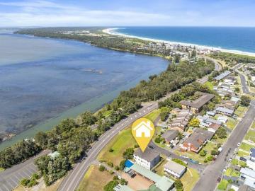 Tuggerah Lake, Jilliby, Wyong Region, Snapper Island