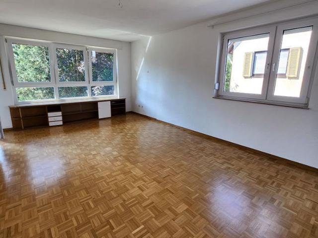 BETZINGEN: Moderne 3 Zimmer Wohnung mit mediterranem Charme