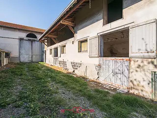 Bétheny 51450 Achat / Vente maison 13 pièces t13 au dernier étage cave