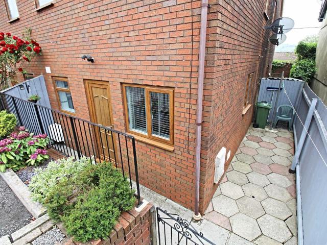 Bethesda Court, Dehewydd Lane, Llantwit Fardre