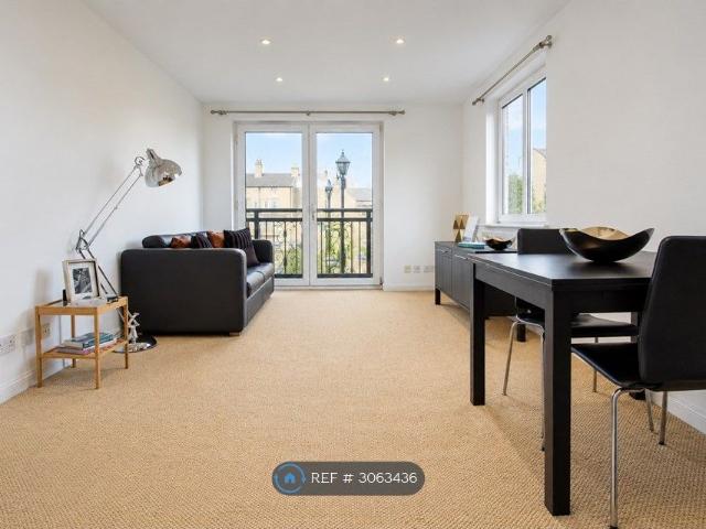 Bethnal Green, London E2, 2 bed flat to rent, £2,650 pcm | PrimeLocation