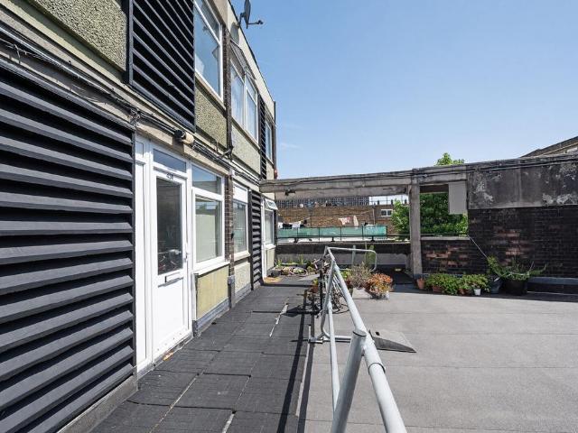 Bethnal Green Road, E2, Bethnal. 4 bed flat to rent £4,800 pcm £1,108 pw