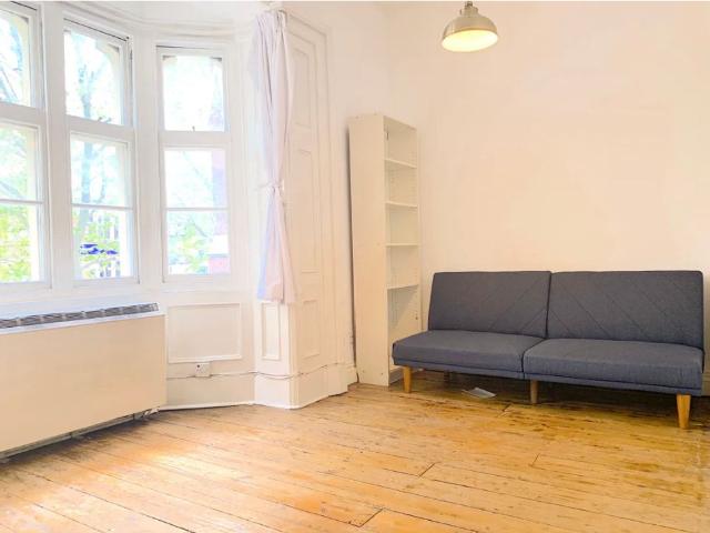 Bethnal Green Road, London E2, 1 bed flat to rent, £1,850 pcm | PrimeLocation
