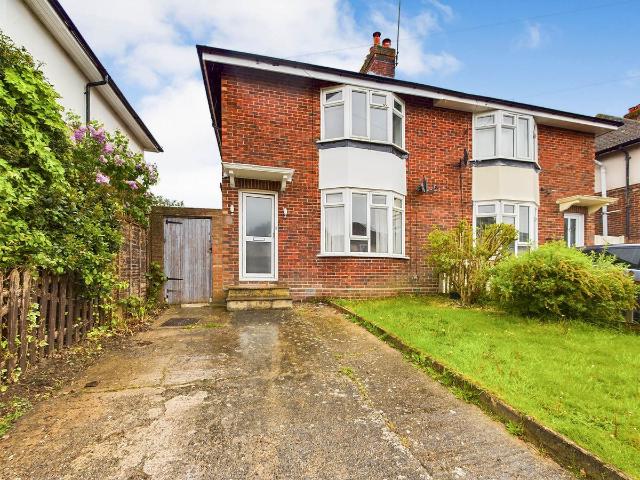 Bethune Road, Horsham RH13, 3 bed semi detached house to rent, £1,875 pcm | PrimeLocation