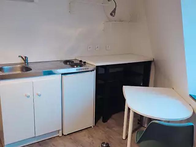 Béthune 62400 Location appartement 1 pièce t1 au dernier étage