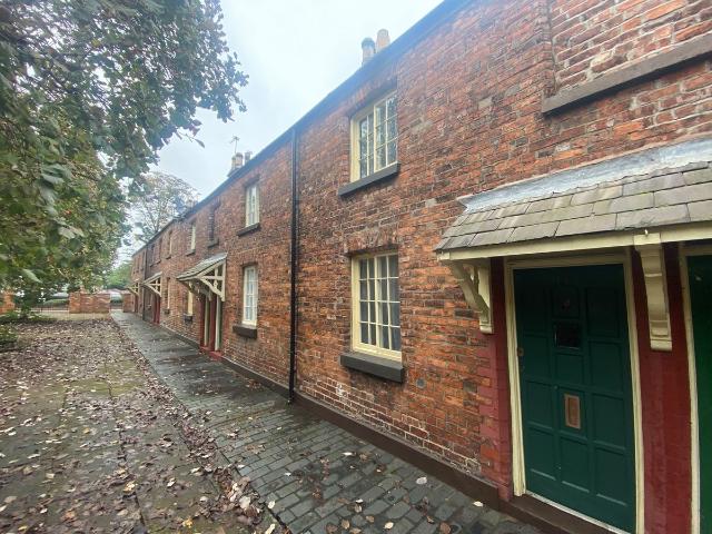 Betley St, Crewe CW1, 2 bed cottage to rent, £800 pcm | PrimeLocation
