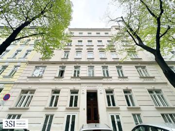 Betongold: Unbefristet vermietete Altbauwohnung zur Kapitalanlage mit 3,57% Rendite in ruhiger Seitenstraße des 2. Bezirks