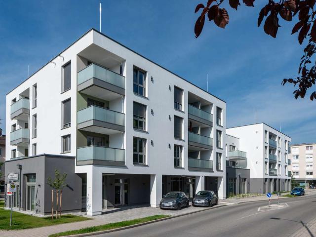 Betreutes Wohnen: Barrierefreie moderne 1 Zimmer Wohnung im 2. OG mit Balkon in Ainring