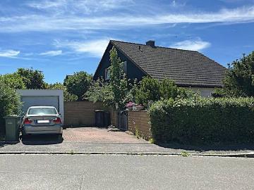 Betreuungsverfahren: Schönes, vermietetes Einfamilienhaus in guter Lage, ohne Käuferprovision!