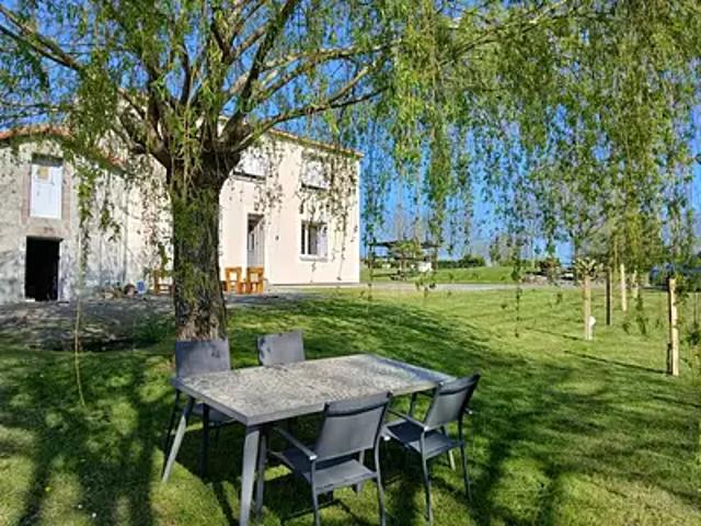 Beugnon Thireuil 79160 Achat / Vente maison 5 pièces t5