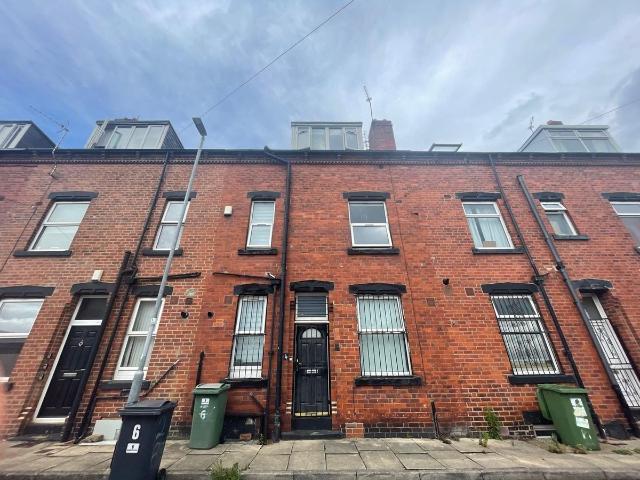Beulah Terrace, Leeds LS6, 2 bed terraced house to rent, £1,095 pcm | PrimeLocation
