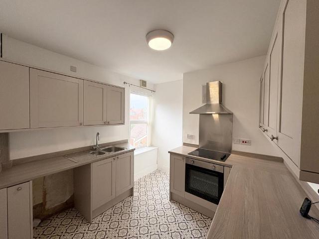 Bevan House, Market Street, ST19 5DH 2 bed maisonette to rent £825 pcm £190 pw