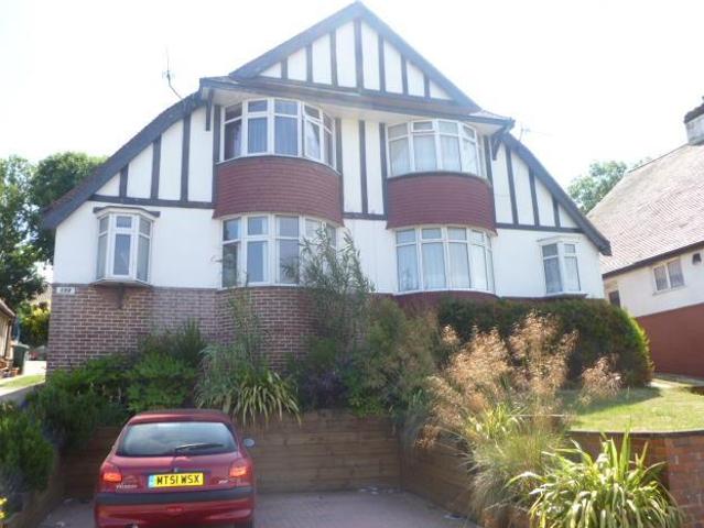 Bevendean Crescent, Brighton, East. 4 bed house to rent £2,600 pcm £600 pw