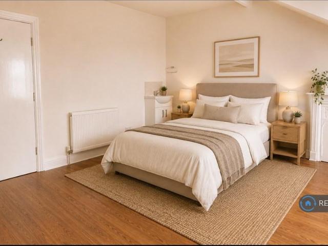 Beverley Road, Hull, HU5 5 bed flat to rent £806 pcm £186 pw