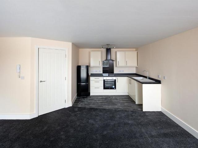 Beverley Road, Hull HU3, 2 bed flat to rent, £720 pcm | PrimeLocation