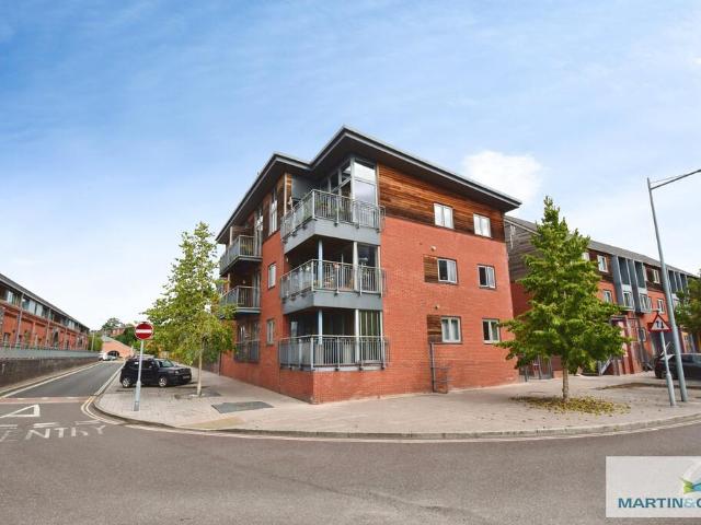 Bevington Court, Diglis 2 bed apartment to rent £1,350 pcm £312 pw