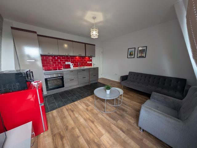 Bewick Road, Gateshead NE8, 2 bed flat to rent, £720 pcm | PrimeLocation