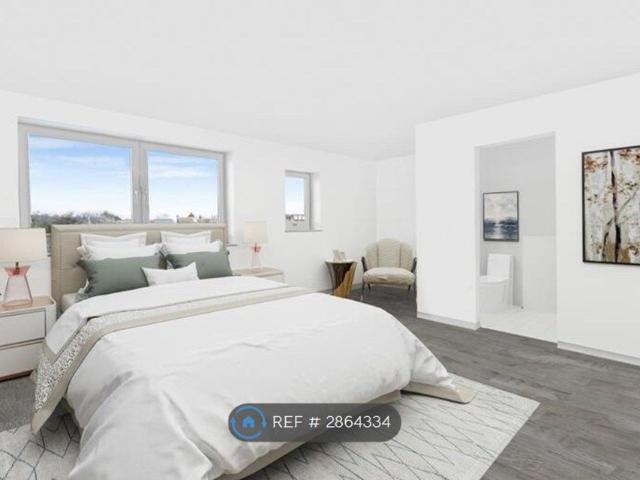 Bexhill On Sea, Bexhill On Sea TN39, 3 bed flat to rent, £1,675 pcm | PrimeLocation
