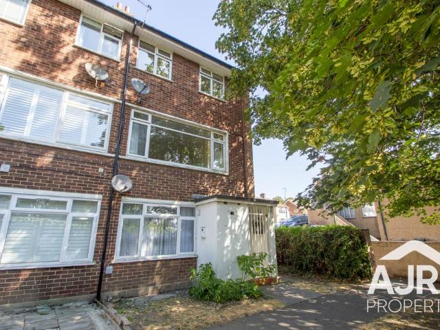 Bexley Lane, Dartford DA1 2 bed maisonette to rent £1,500 pcm £346 pw