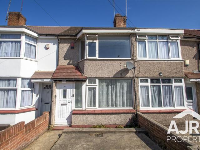 Bexleyheath DA7 2 bed terraced house to rent £1,650 pcm £381 pw