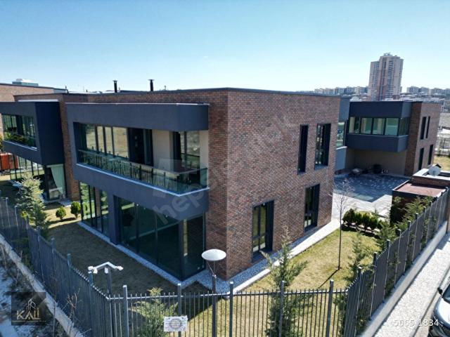 Beytepe Allora Villaları Köşe Parsel 4+1 Sıfır Villa KALİ A.Ş