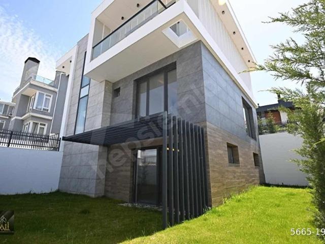 Beytepe Bağlar Cd Yakını Özel Tasarım 4+2 Lüks Villa KALİ A.Ş
