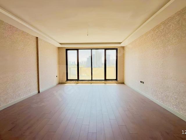 BEYTEPE VİTAL İNCEK SİTESİ ARA KAT SATILIK 4+1 DAİRE