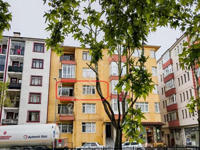 Beyçelebi Mahallesinde Cadde Üzerinde 3+1 Satılık Daire