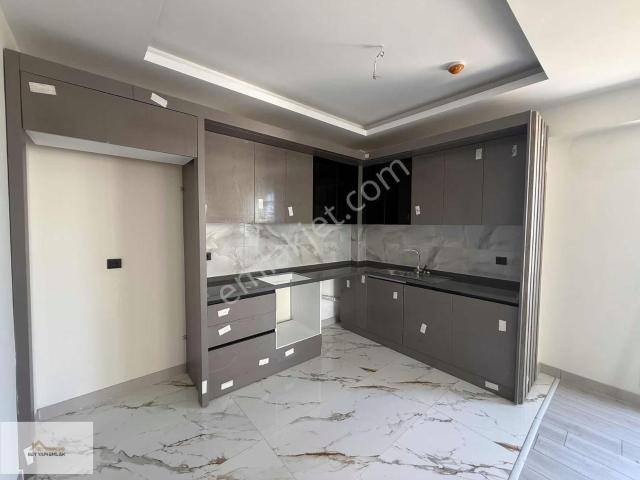Bey Yapı Emlak'tan Ultra Lüks Sitede 2+1 Kiralık Daire!