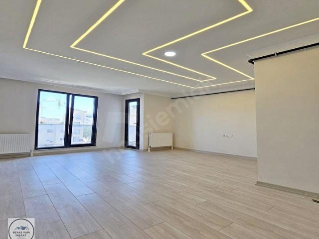 BEYAZ YAPIDAN ULTRA LUX SIFIR FIRSAT 3+1 ÜST DUBLEX