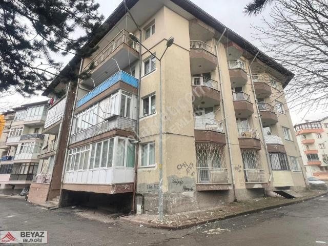 Beyaz Emlaktan Akdeğirmen Mah. Full Yapılı 2+1 Satılık Daire
