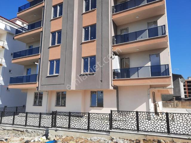 Beyaz Emlaktan Erikliman Mahallesinde Kiralık 1+1 Daire