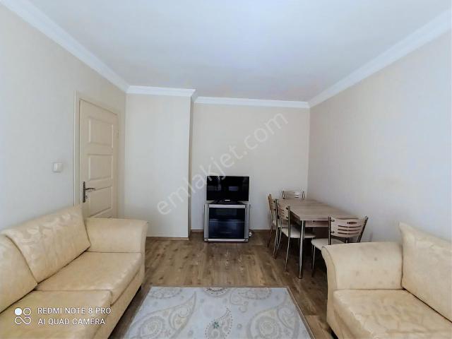 Beyaz Gayrimenkulden Tepebaşı Cadde Üzeri Lüks Eşyalı 1+1 Arakat