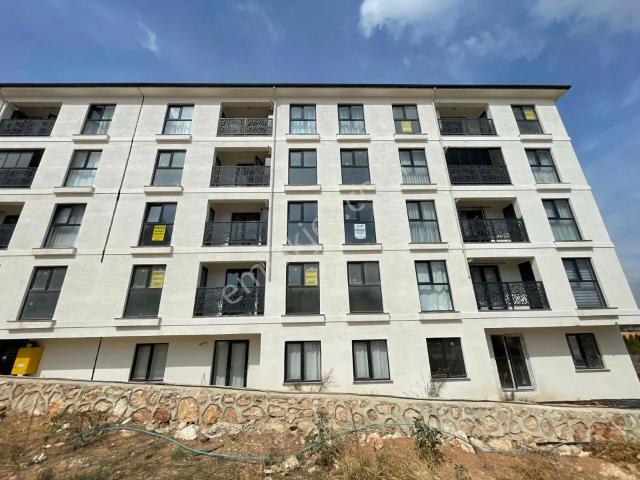 Beyaz Gayrimenkulden Bahçelievler'de Arakat 2+1 Kiralık