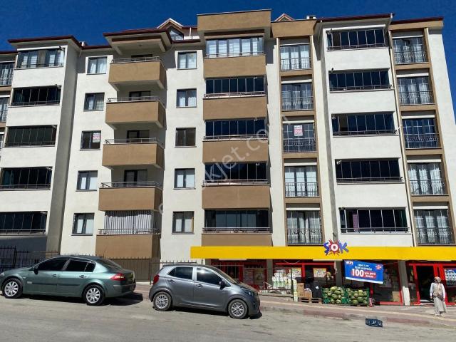 Beyaz Gayrimenkulden İstiklal'de Kiralık 1+1 Arakat