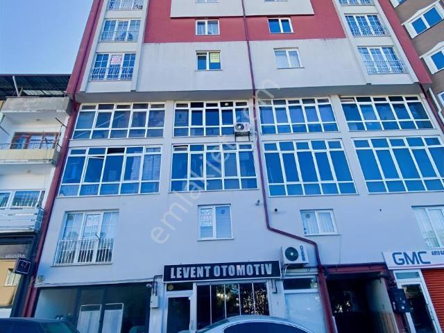 Beyaz Gayrimenkulden Cumhuriyet'te Eşyalı 1+1 Daire